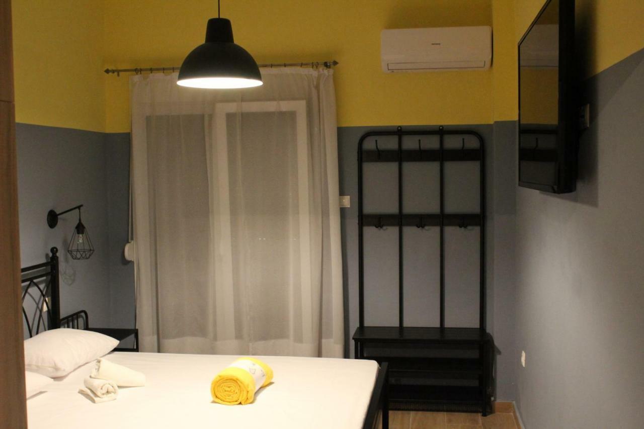Ferienwohnung La Station Secreta Athen Exterior foto