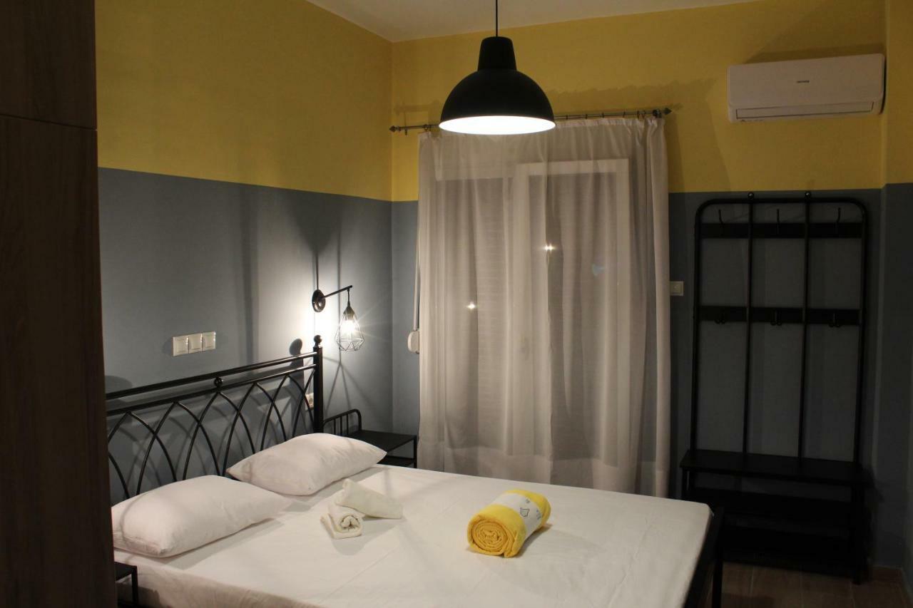 Ferienwohnung La Station Secreta Athen Exterior foto